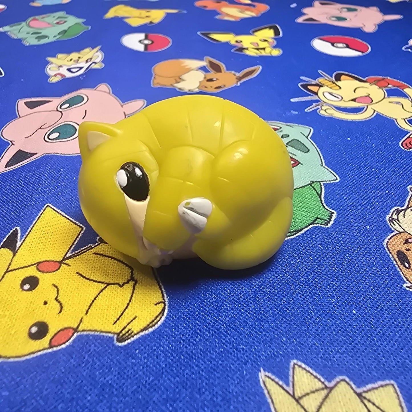 Pokemon Sandshrew Figure Finger Puppet 2007 Nintendo Bandai PVC Japan US Seller