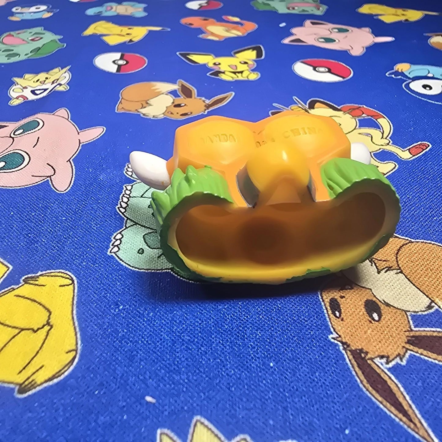 Pokemon Combee Figure Finger Puppet 2006 Nintendo Bandai PVC Japan USA Seller