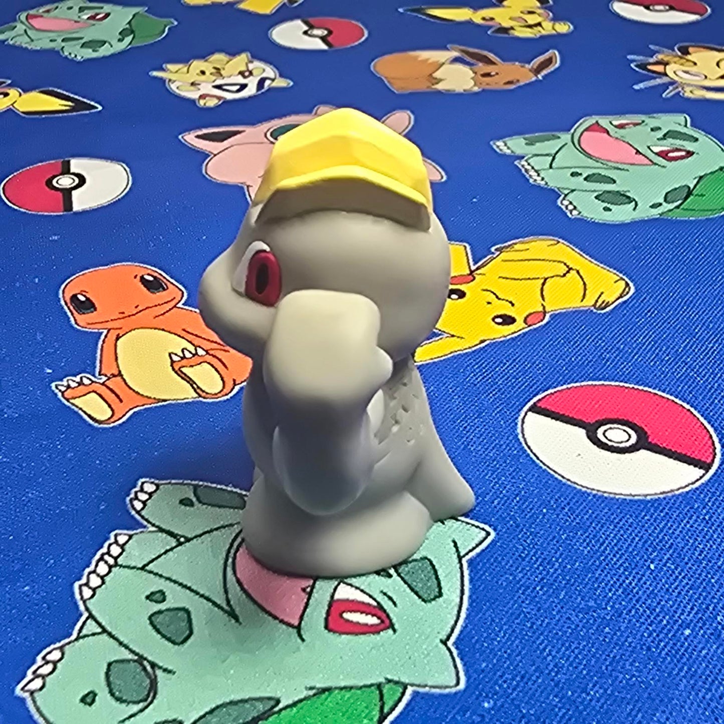 Pokemon Machop Figure Finger Puppet 1997 Nintendo Bandai PVC Vintage Japan USA