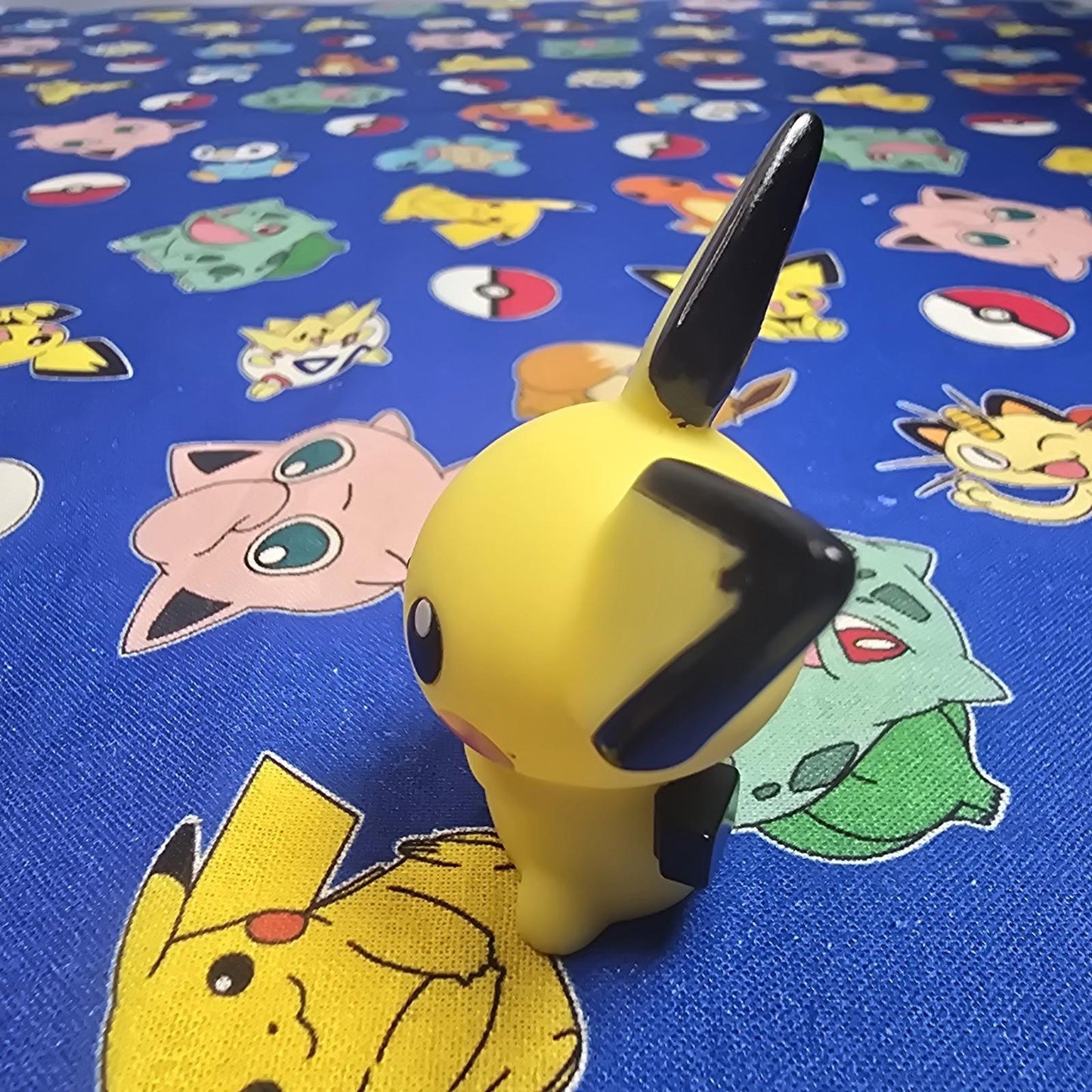 Pokemon Pichu Figure Finger Puppet 2006 Nintendo Bandai PVC Japan USA Seller