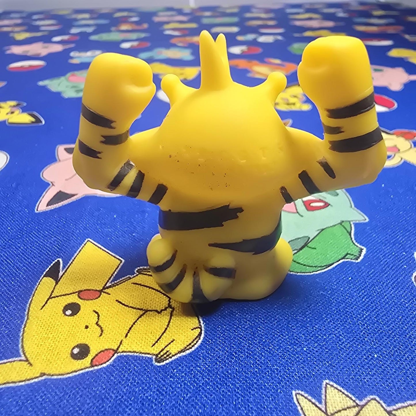 Pokemon Electabuzz Figure Finger Puppet 1997 Nintendo Bandai Vintage Japan USA