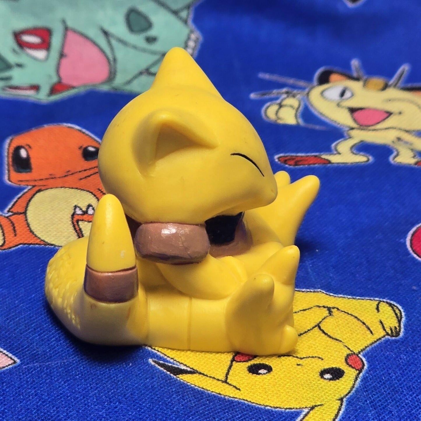 Pokemon Abra Yellow Figure Finger Puppet 1997 Bandai Nintendo Vintage USA Seller