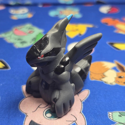 Pokemon Zekrom Figure Finger Puppet 2010 Nintendo Bandai PVC Japan USA Seller