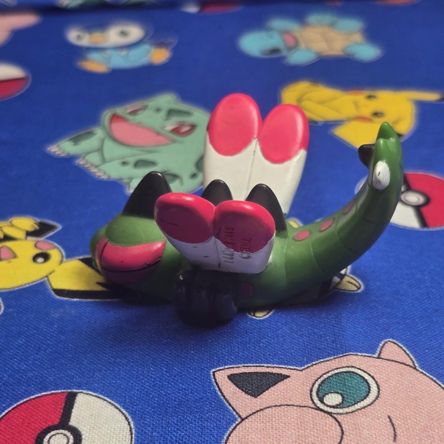 Pokemon Yanmega Figure Finger Puppets 2009 Nintendo Bandai PVC Japan USA Seller