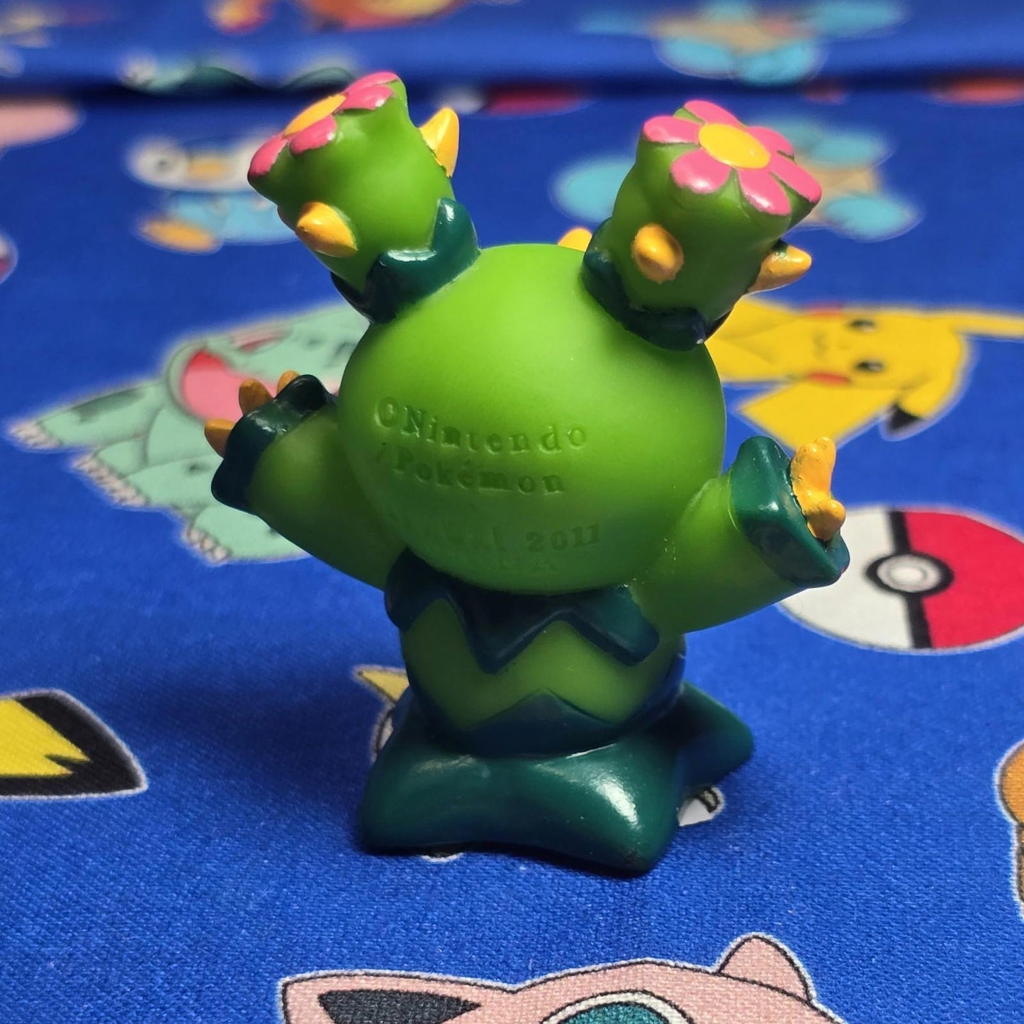 Pokemon Maractus Figure Finger Puppet 2011 Nintendo Bandai PVC Japan USA Seller