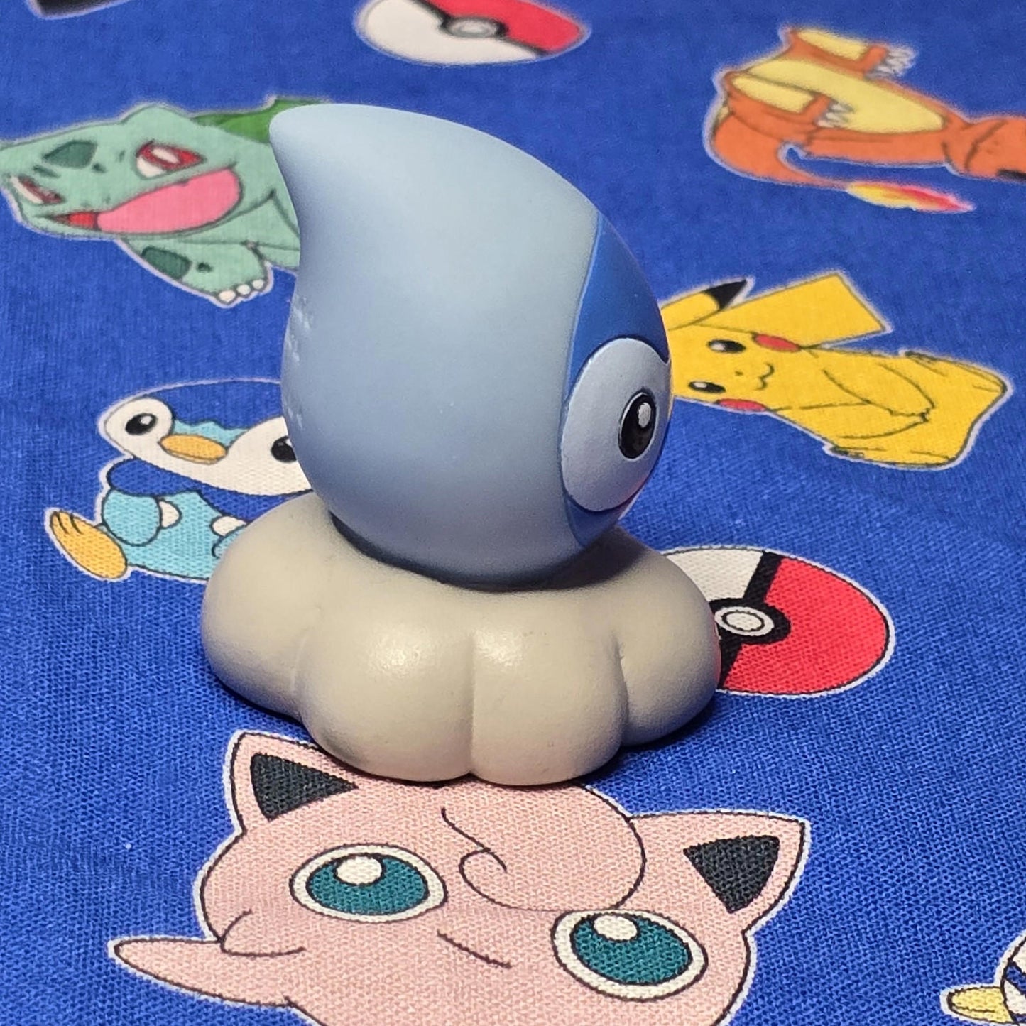 Pokemon Castform Rainy Form Figure Finger Puppet 2004 Nintendo Bandai Japan USA