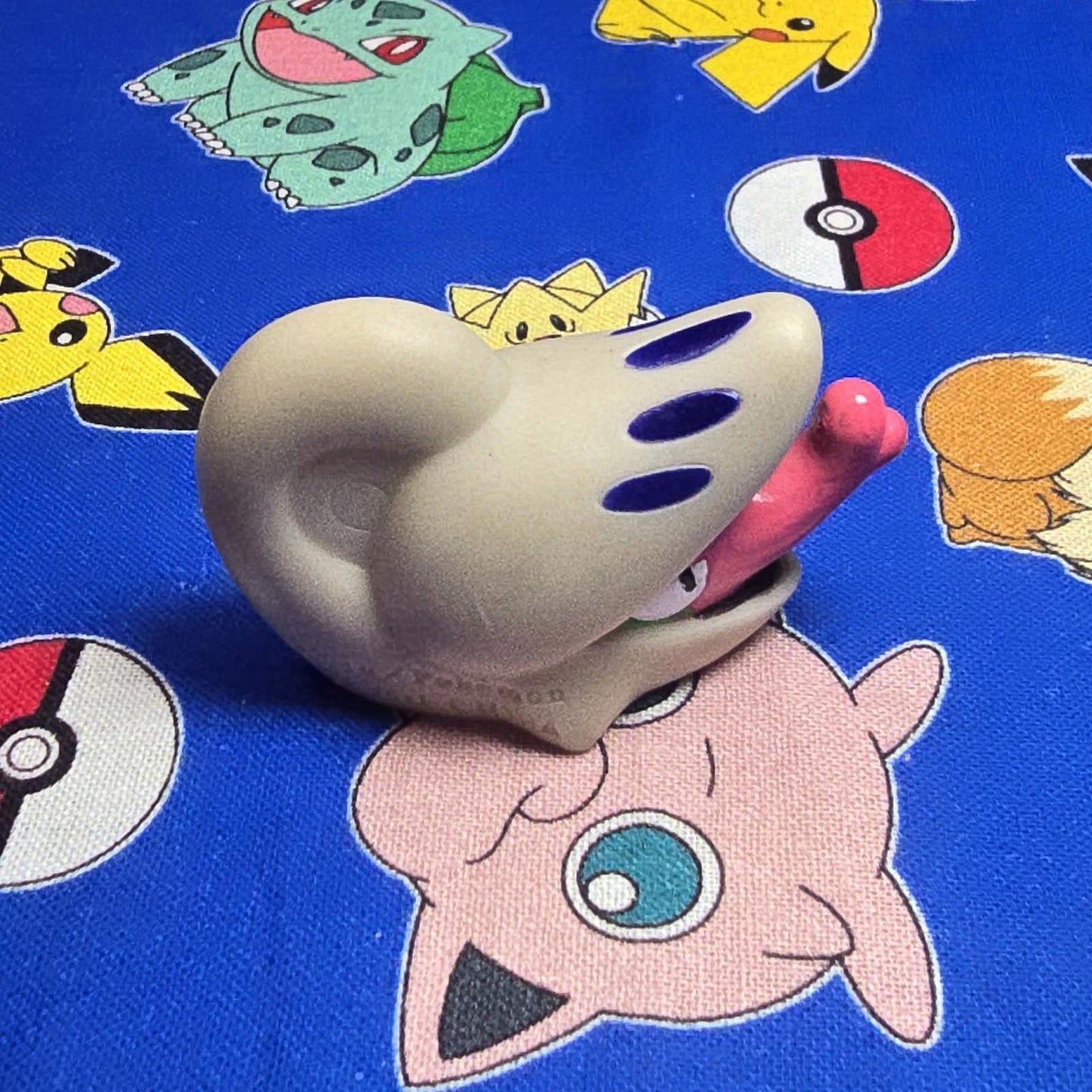 Pokemon Shelmet Figure Finger Puppet 2011 Nintendo Bandai PVC Japan USA Seller
