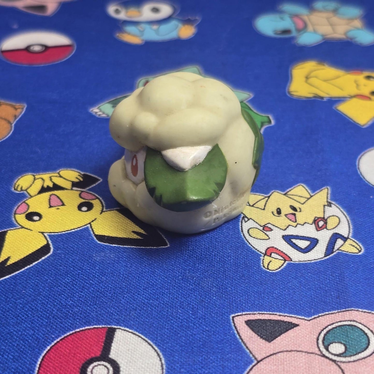 Pokemon Cottonee Figure Finger Puppet 2011 Nintendo Bandai PVC Japan USA Seller