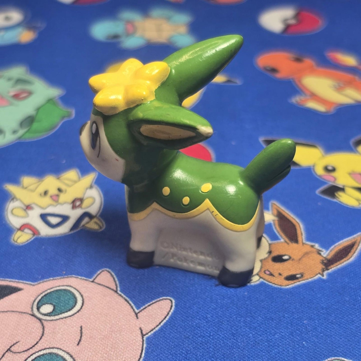Pokemon Deerling Summer Fall Figure Finger Puppet 2010 Nintendo Bandai Japan USA