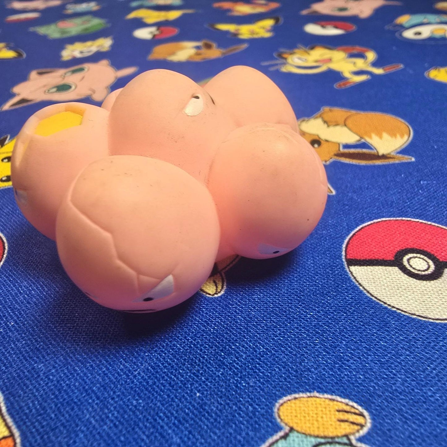 Pokemon Exeggcute Figure Finger Puppet 1997 Nintendo Bandai Vintage PVC Japan US