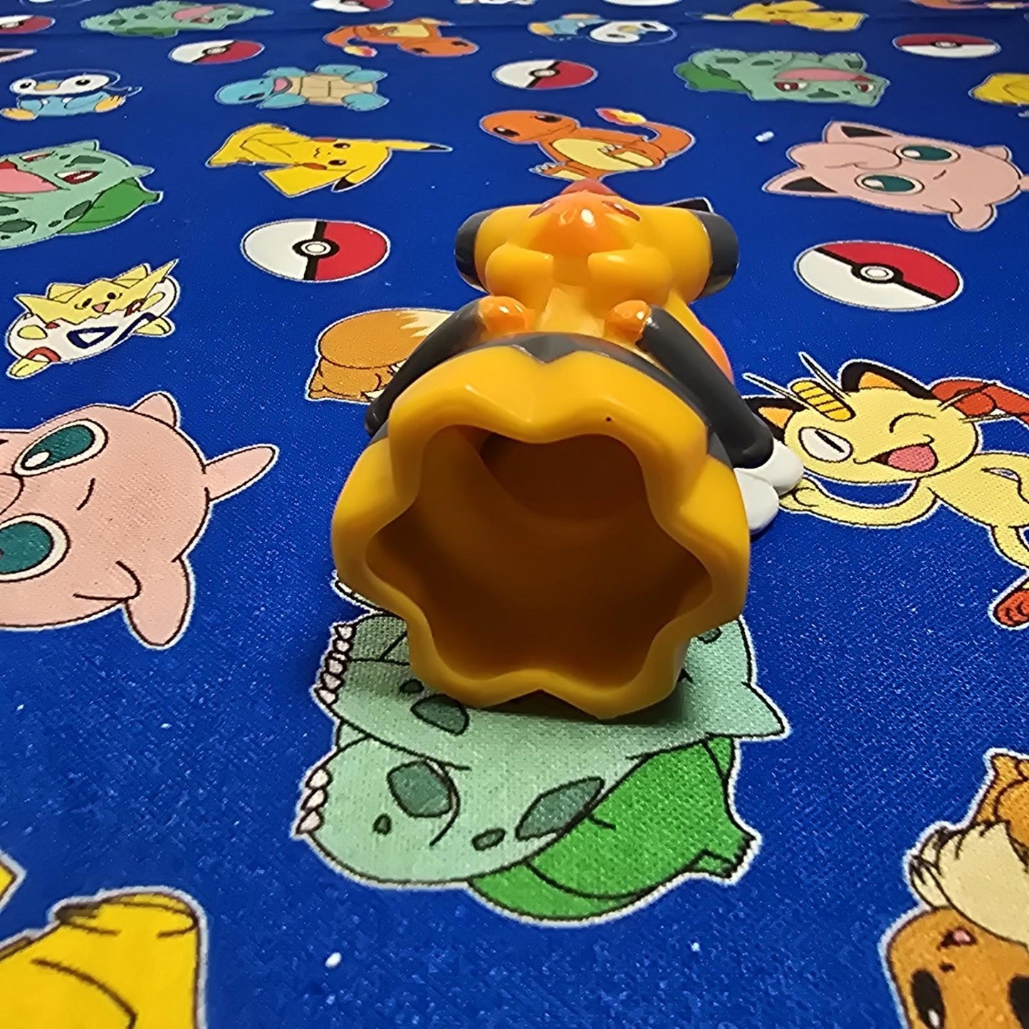 Pokemon Vespiquen Figure Finger Puppet 2007 Nintendo Bandai PVC Japan USA Seller