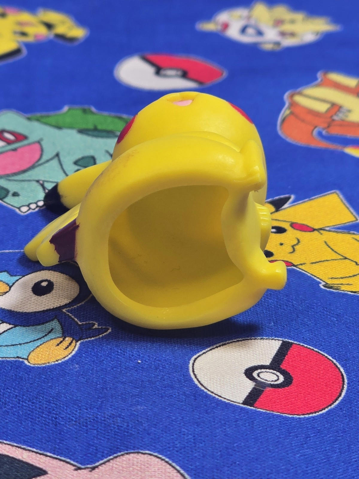 Pokemon Pikachu Figure Finger Puppet 2005 Nintendo Bandai PVC Vintage Japan USA