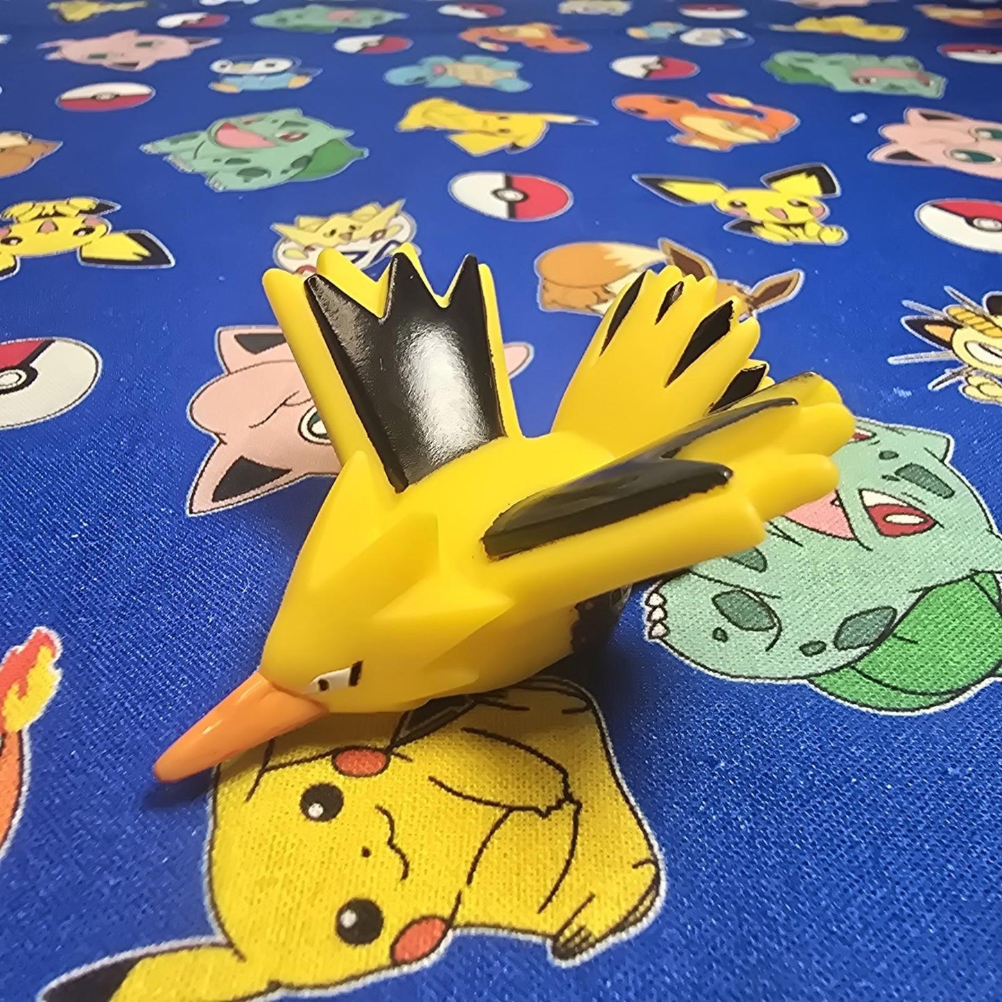 Pokemon Zapdos Figure Finger Puppet 2007 Nintendo Bandai PVC Japan USA Seller
