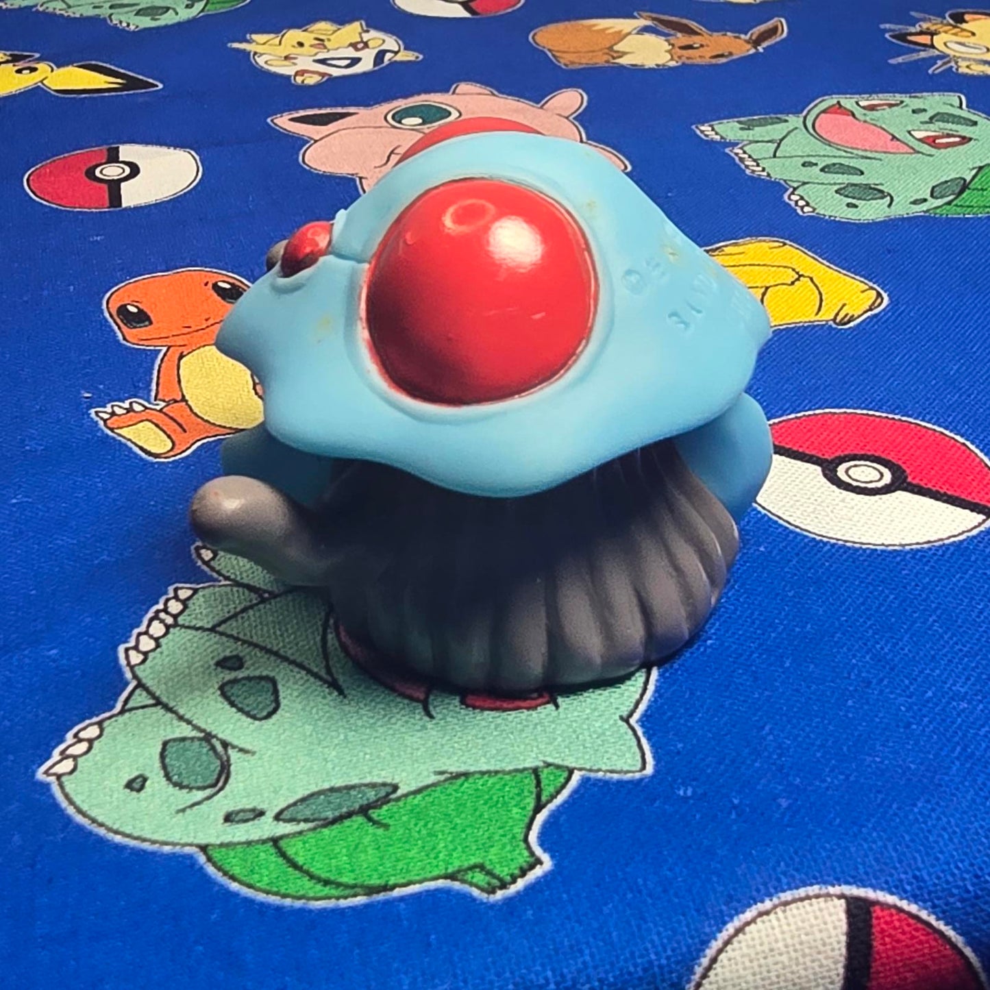 Pokemon Tentacruel Figure Finger Puppet 1998 Nintendo Bandai Vintage Japan USA