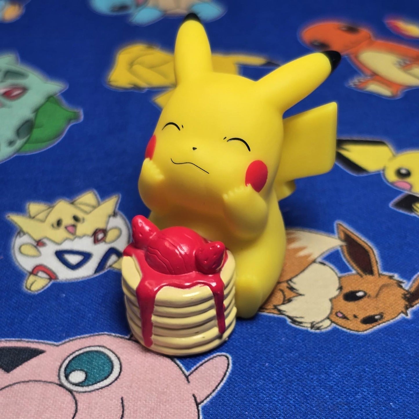 Pokemon Pikachu with Pancakes Figure Finger Puppet B 2020 Nintendo Bandai Japan