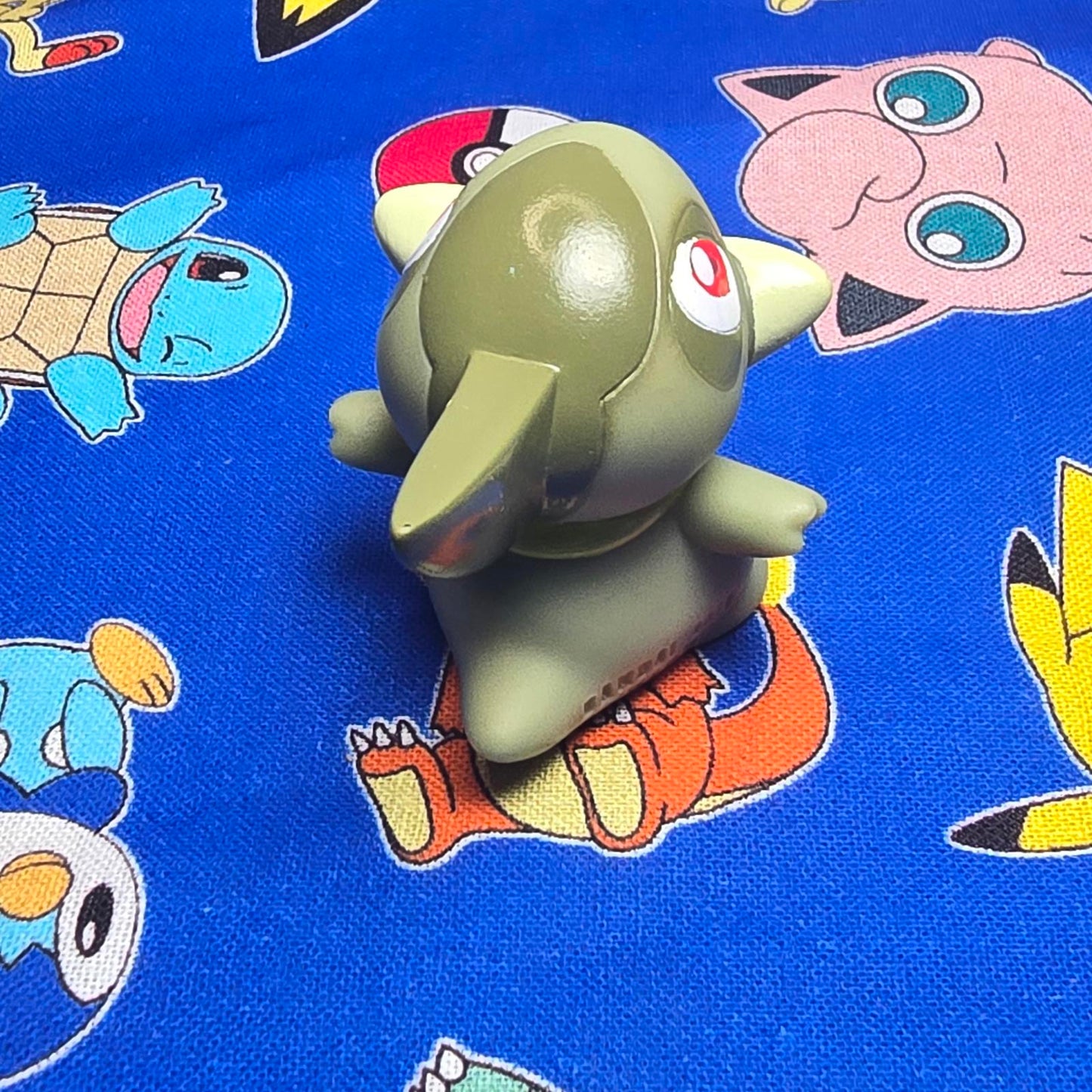 Pokemon Axew Figure Finger Puppet 2010 Nintendo Bandai PVC Japan USA Seller 2