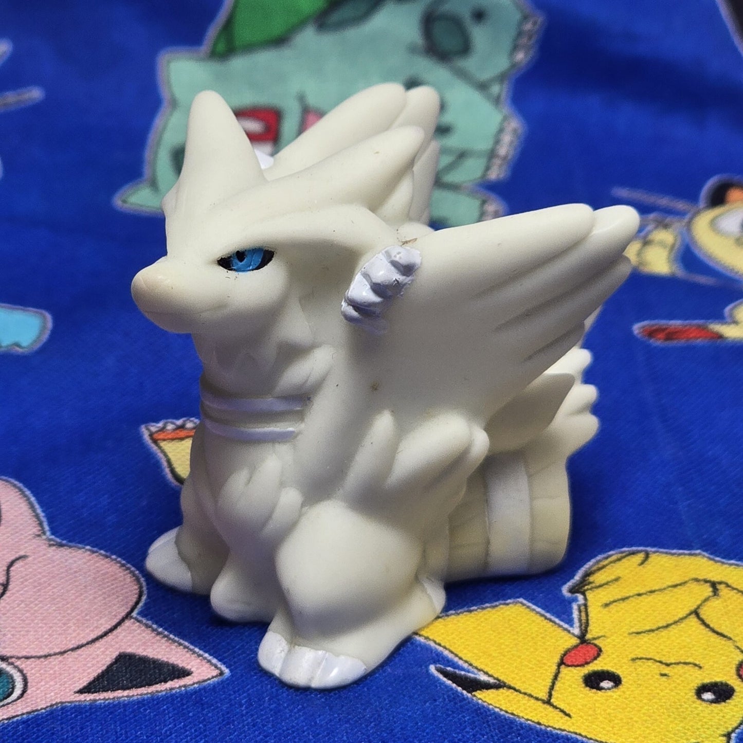 Pokemon Reshiram Figure Finger Puppet 2012 Nintendo PVC Bandai Japan USA Seller