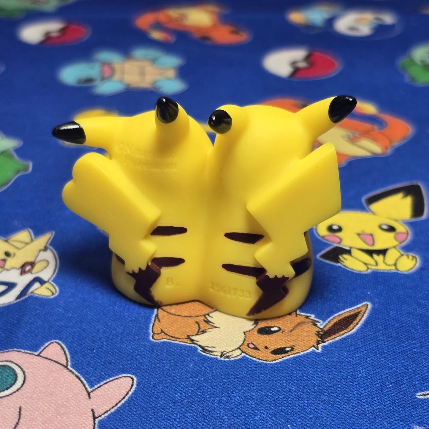Pokemon Pikachu Male & Female Figure Finger Puppet B 2020 Nintendo Bandai Japan