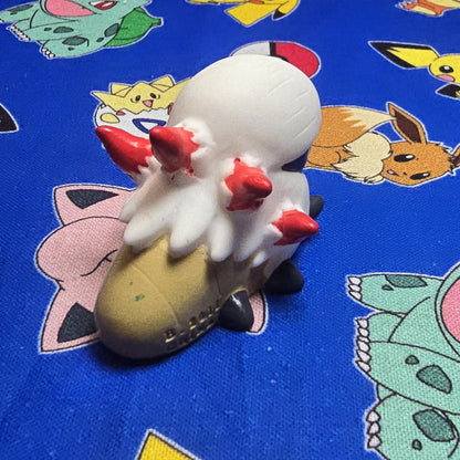 Pokemon Larvesta Figure Finger Puppet 2011 Nintendo Bandai PVC Japan US Seller