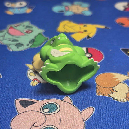 Pokemon Scyther Figure Finger Puppet 2023 Nintendo PVC Bandai Japan USA Seller