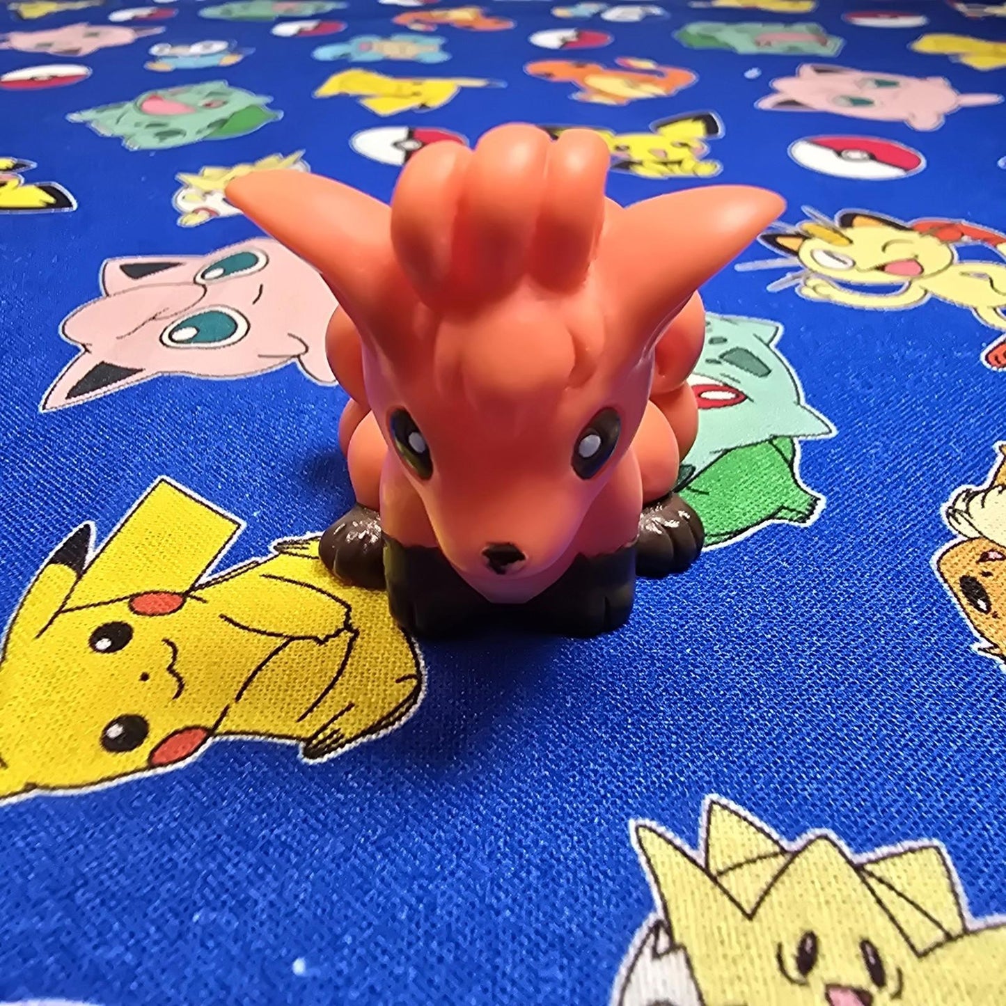 Pokemon Vulpix Dark Figure Finger Puppet 1997 Bandai Nintendo Vintage USA Seller