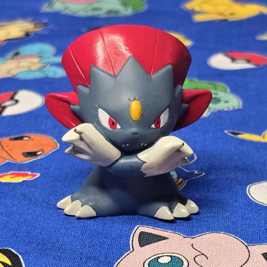 Pokemon Weavile Figure Finger Puppet 2005 Nintendo Bandai PVC Japan USA Seller 2