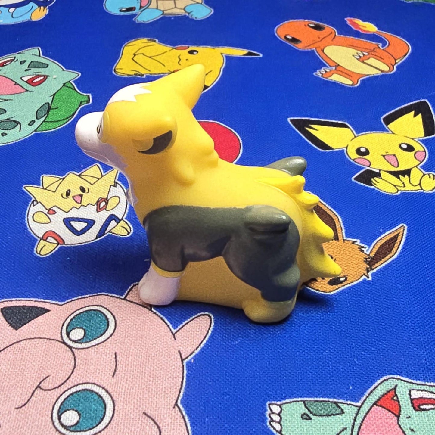 Pokemon Boltund Figure Finger Puppet 2019 Nintendo Bandai PVC Japan USA Seller