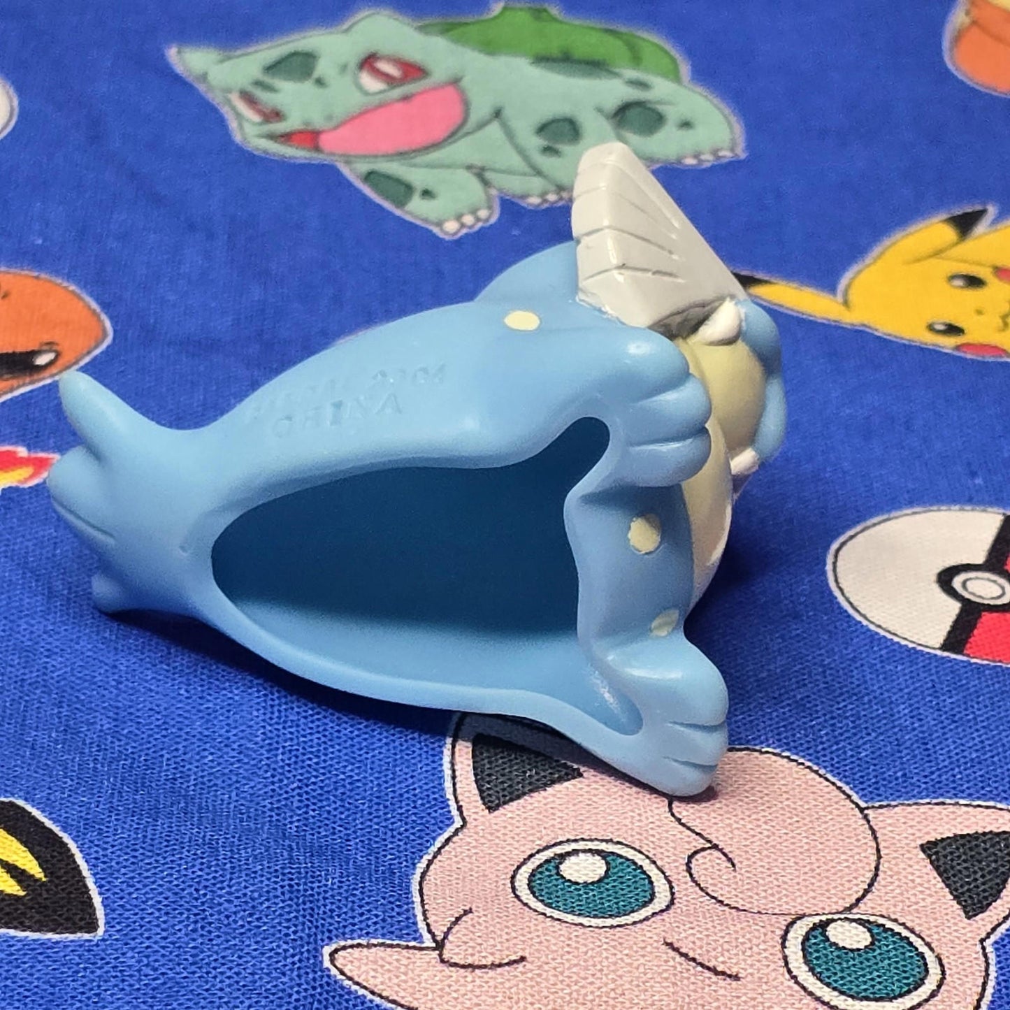 Pokemon Sealeo Figure Finger Puppet 2004 Nintendo Bandai Vintage PVC Japan USA