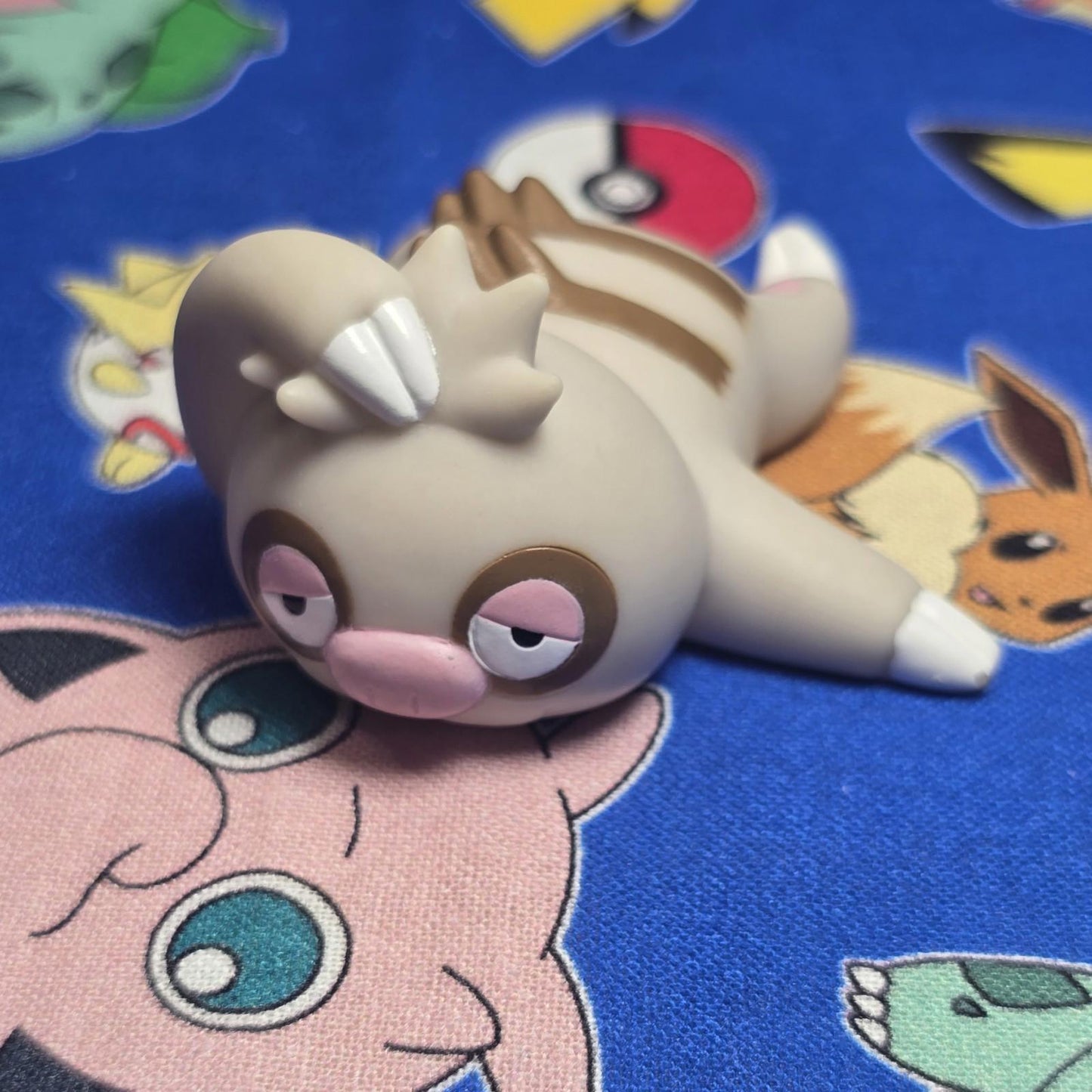 Pokemon Slakoth Figure Finger Puppet 2004 Nintendo Bandai PVC Vintage Japan USA