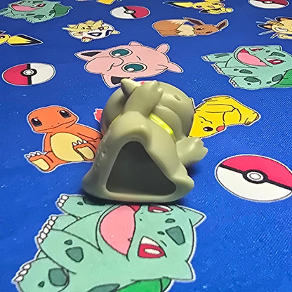 Pokemon Axew Figure Finger Puppet 2010 Nintendo Bandai PVC Japan Toy USA Seller