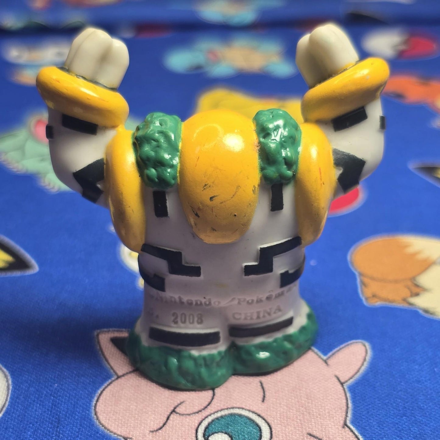 Pokemon Regigigas Figure Finger Puppet 2008 Nintendo Bandai Japan PVC USA Seller
