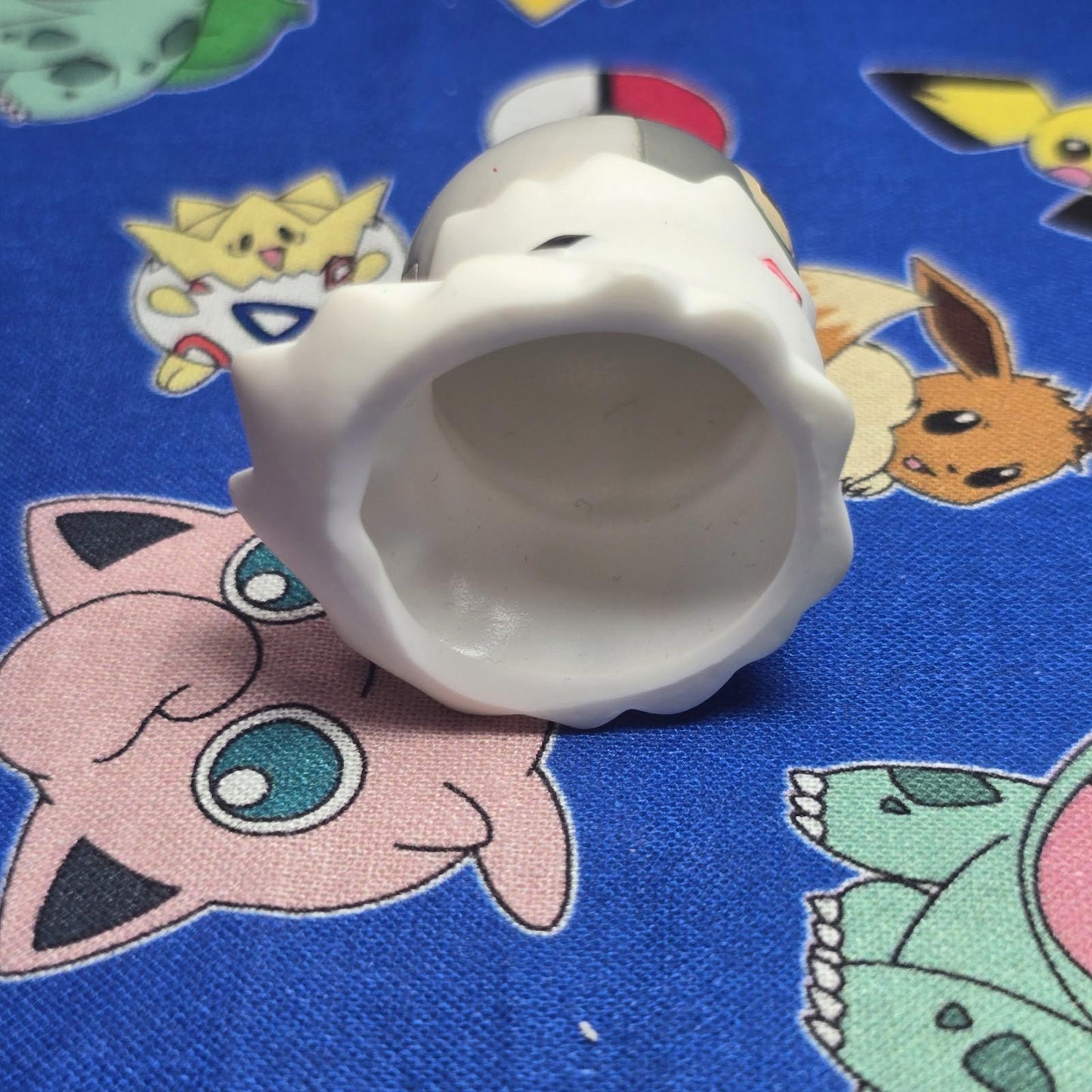 Pokemon Spewpa Figure Finger Puppet 2013 Nintendo Bandai PVC Japan USA Seller