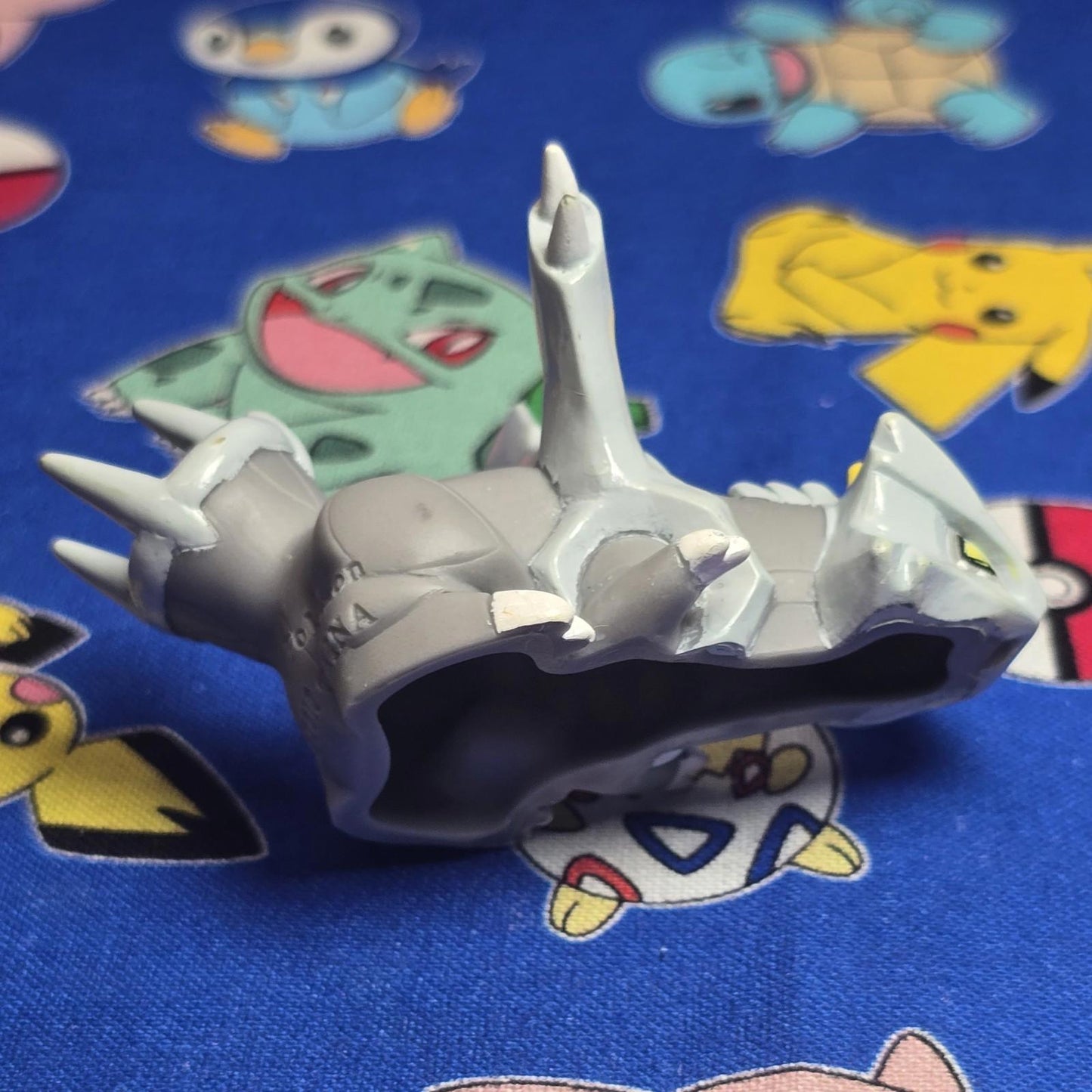 Pokemon Kyurem Figure Finger Puppet 2012 Nintendo Bandai PVC Japan USA Seller