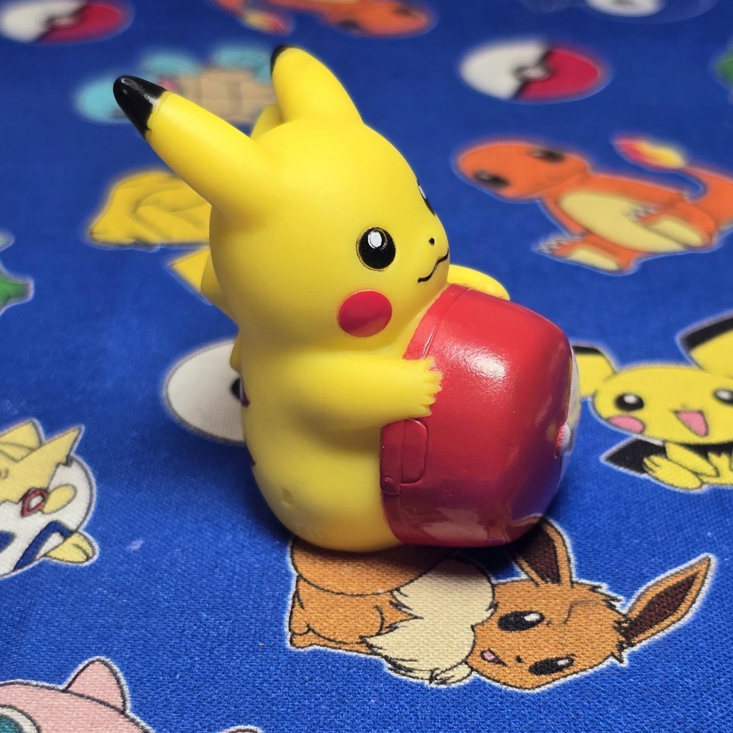 Pokemon Pikachu Ash's Hat Figure Finger Puppet B 2020 Nintendo Bandai Japan USA