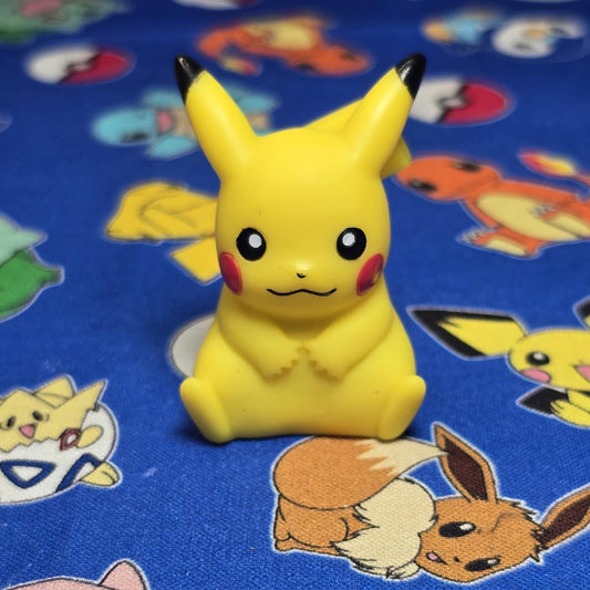 Pokemon Pikachu Figure Finger Puppet 2013 Nintendo Bandai Japan PVC USA Seller 2