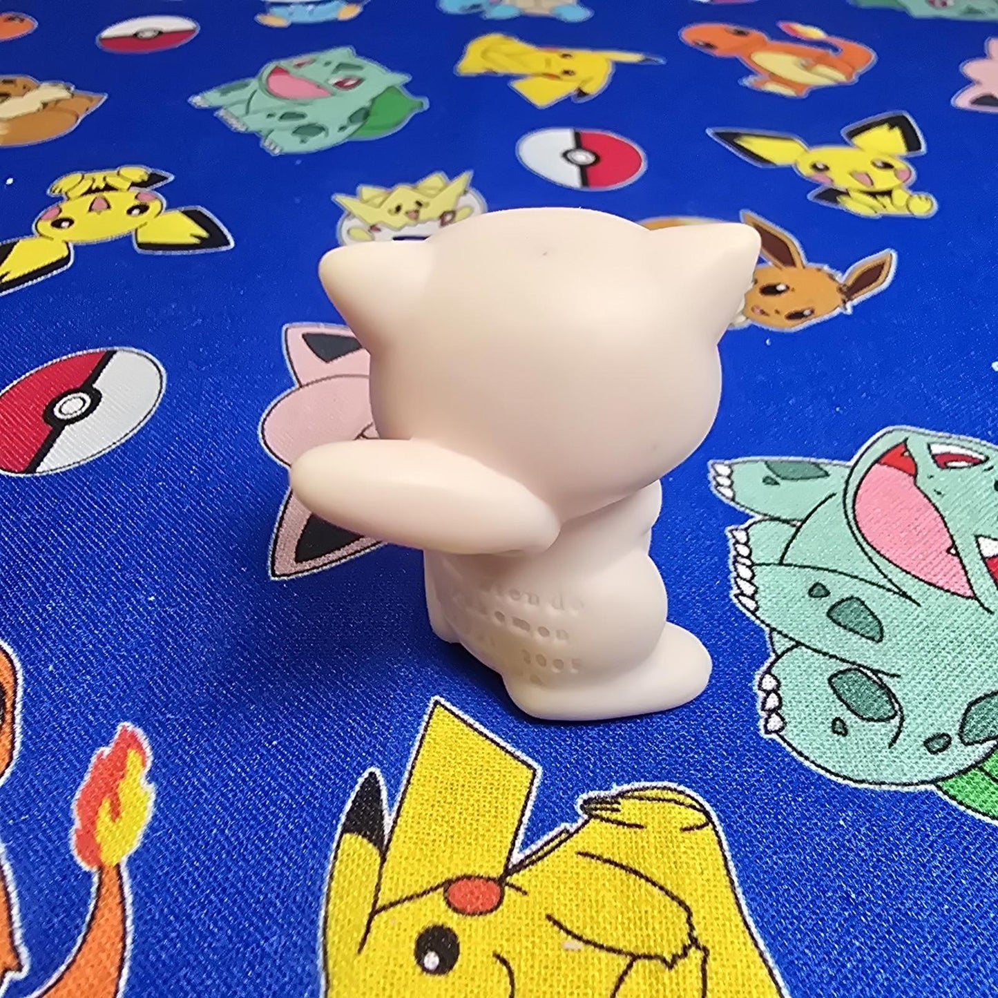 Pokemon Mew Figure Finger Puppet 2005 Nintendo Bandai Vintage Japan USA Seller