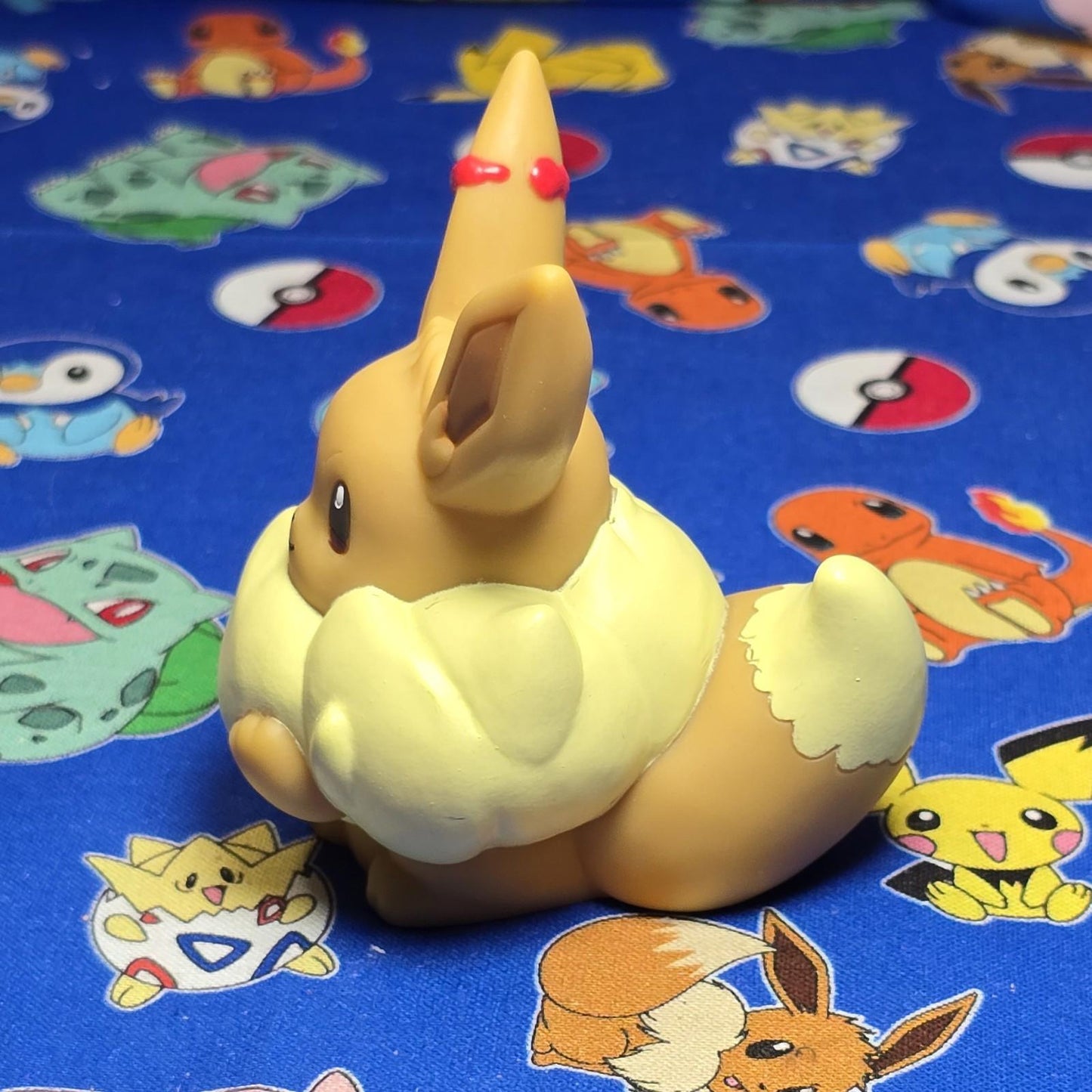 Pokemon Eevee Gigantimax Figure Finger Puppet  2020 Nintendo Bandai Japan USA