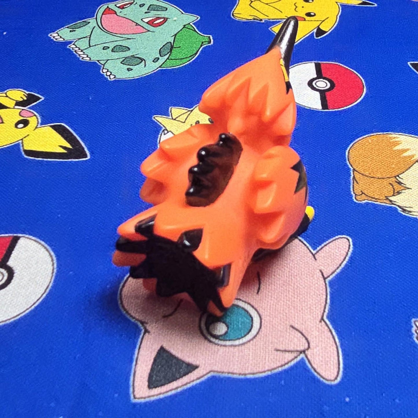 Pokemon Zapdos Galarian Figure Finger Puppet 2021 Nintendo Bandai PVC Japan USA