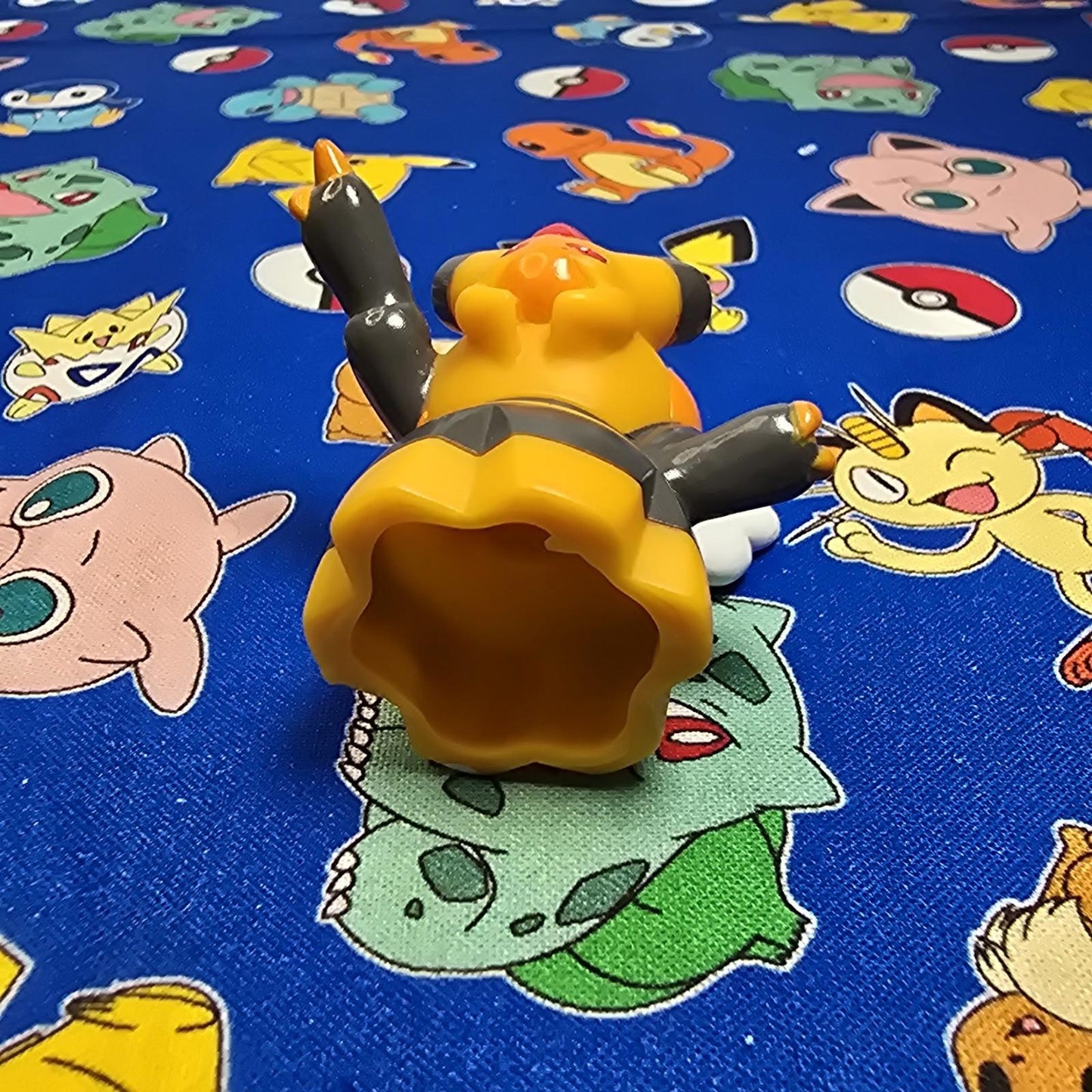 Pokemon Vespiquen Figure Finger Puppet 2008 Nintendo Bandai PVC Japan USA Seller