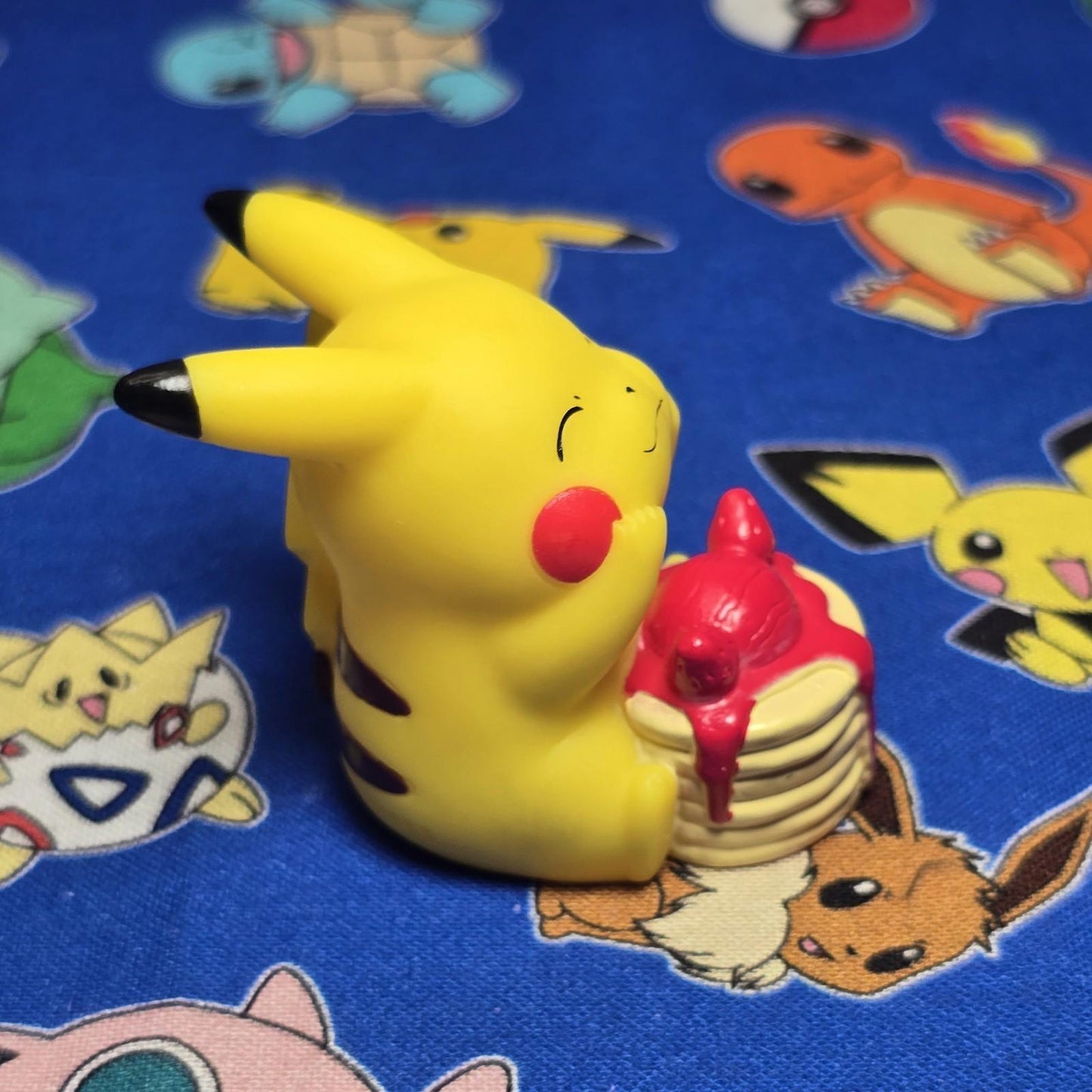Pokemon Pikachu with Pancakes Figure Finger Puppet B 2020 Nintendo Bandai Japan