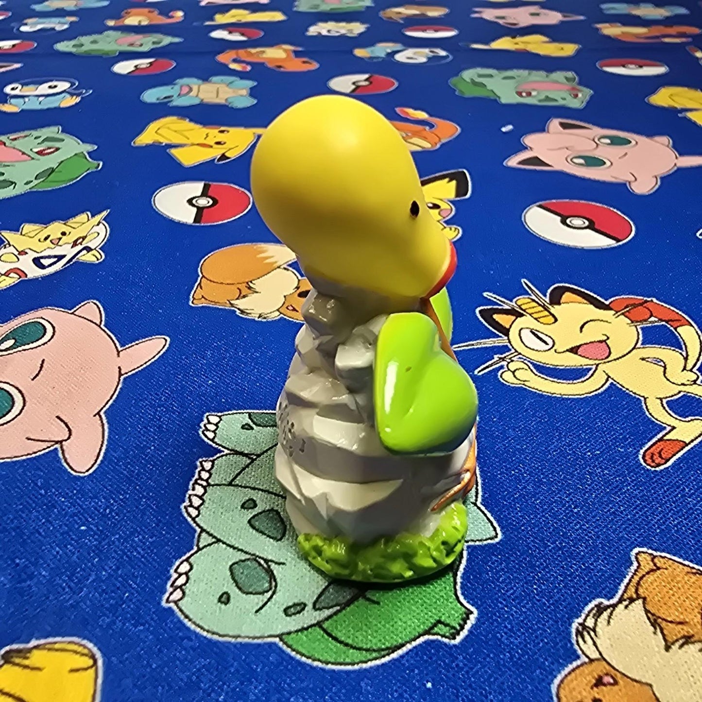 Pokemon Bellsprout Red Figure Finger Puppet 1997 Bandai Nintendo PVC Vintage USA