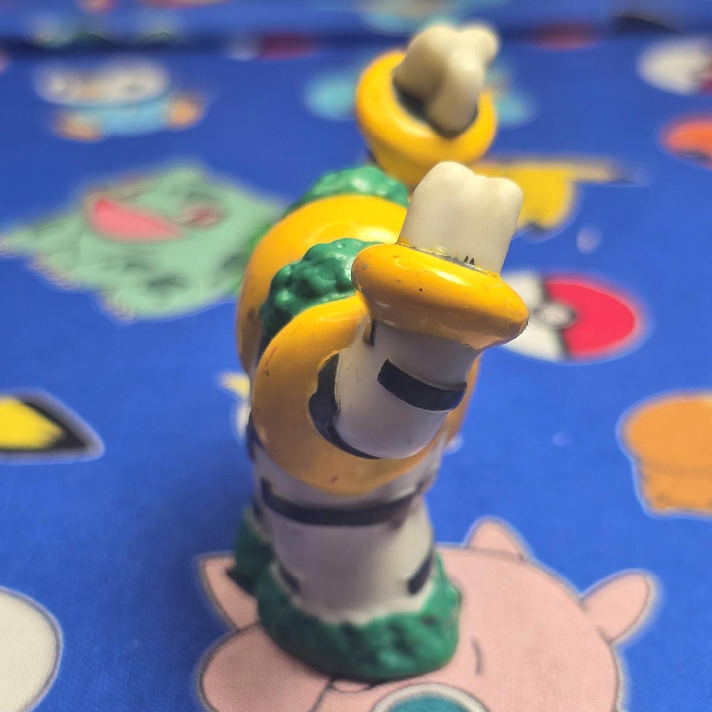 Pokemon Regigigas Figure Finger Puppet 2008 Nintendo Bandai Japan PVC USA Seller