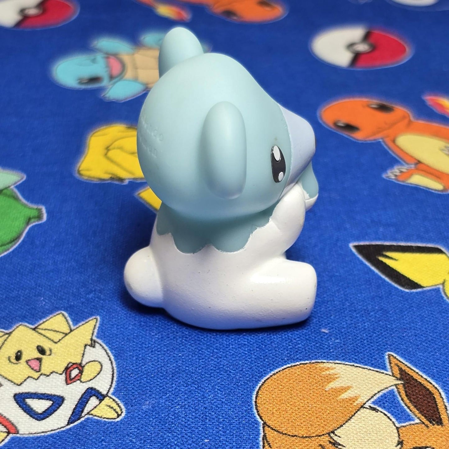 Pokemon Cubchoo Figure Finger Puppet 2011 Nintendo Bandai PVC Japan USA Seller