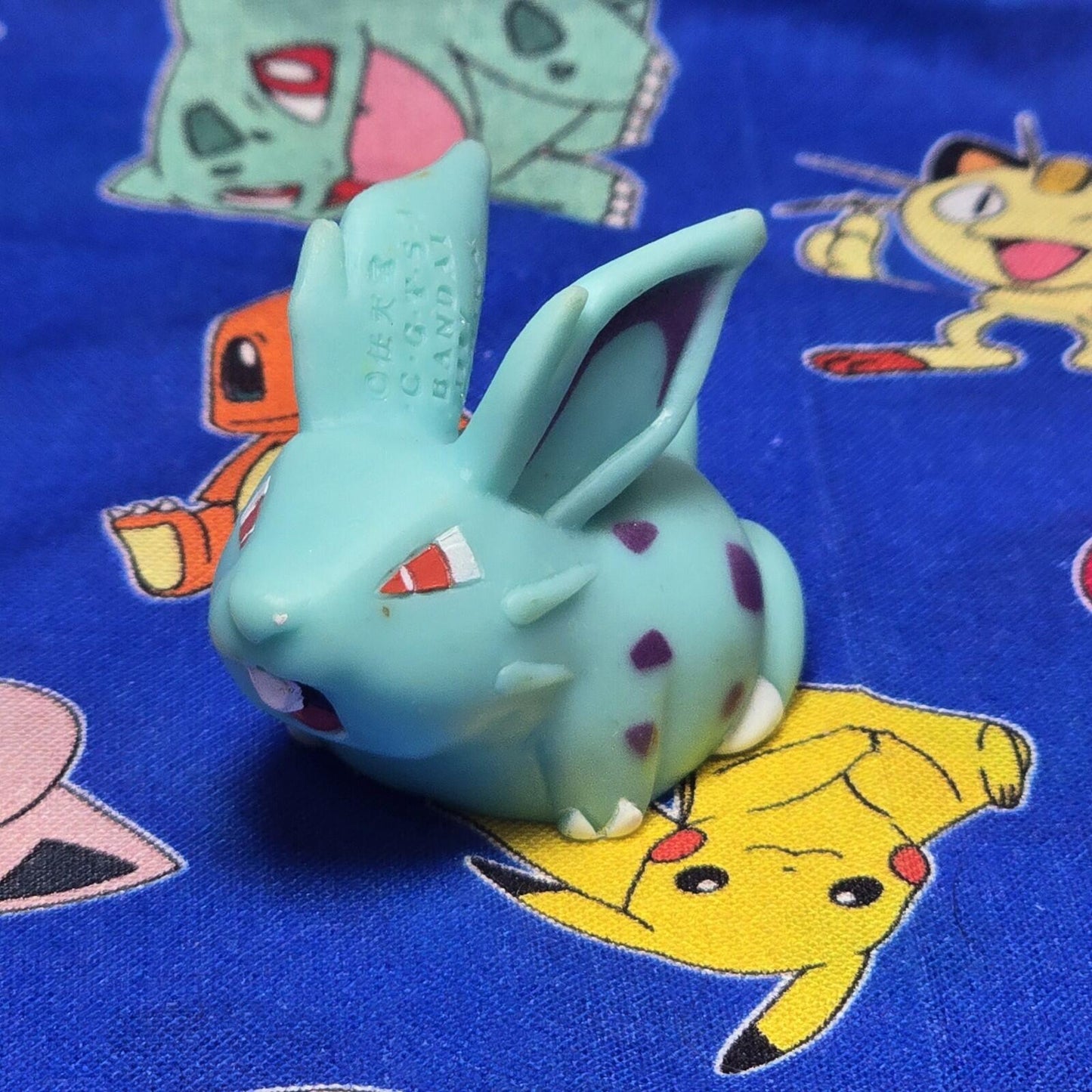 Pokemon Nidoran Dark Figure Finger Puppet 1997 Nintendo Bandai PVC Vintage Japan