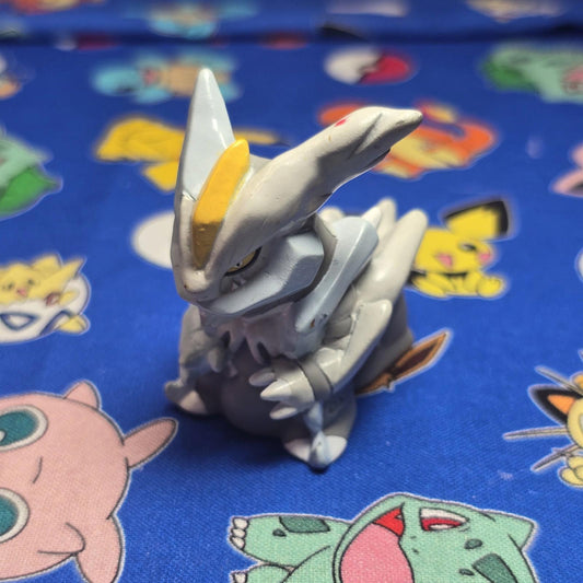 Pokemon Kyurem White Figure Finger Puppet 2012 Nintendo Bandai Japan USA Seller