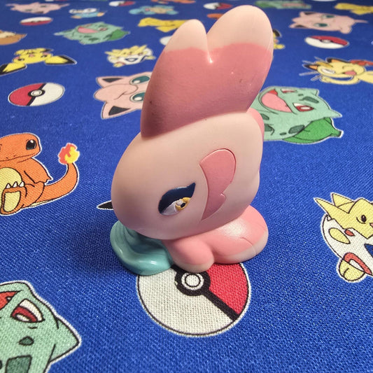 Pokemon Alomomola Figure Finger Puppet 2010 Nintendo Bandai PVC Japan US Seller