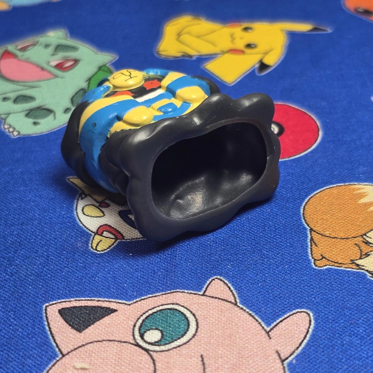 Pokemon Cofagrigus Figure Finger Puppet 2011 Nintendo Bandai PVC Japan US Seller