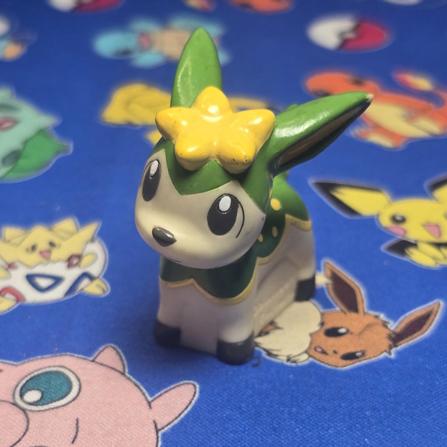 Pokemon Deerling Summer Fall Figure Finger Puppet 2010 Nintendo Bandai Japan USA