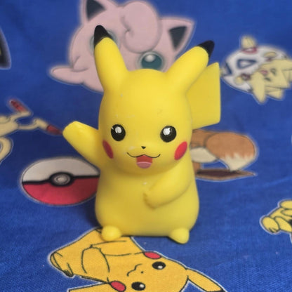 Pokemon Pikachu Waving Figure Finger Puppet 2014 Nintendo Bandai PVC Japan USA