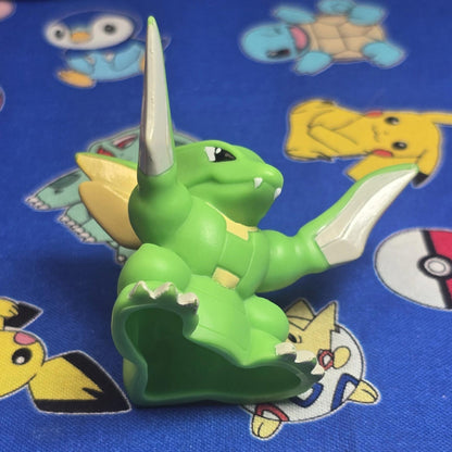 Pokemon Scyther Figure Finger Puppets 2009 Nintendo Bandai PVC Japan USA Seller